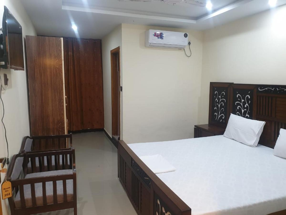 Dream Night Hotel Islamabad Buitenkant foto