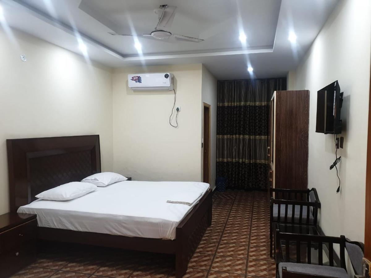 Dream Night Hotel Islamabad Buitenkant foto
